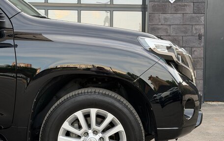 Toyota Land Cruiser Prado 150 рестайлинг 2, 2014 год, 3 680 000 рублей, 12 фотография