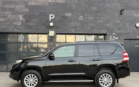 Toyota Land Cruiser Prado 150 рестайлинг 2, 2014 год, 3 680 000 рублей, 4 фотография