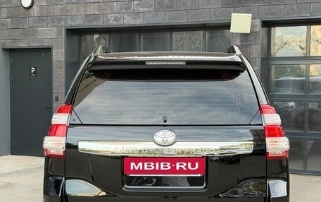 Toyota Land Cruiser Prado 150 рестайлинг 2, 2014 год, 3 680 000 рублей, 7 фотография