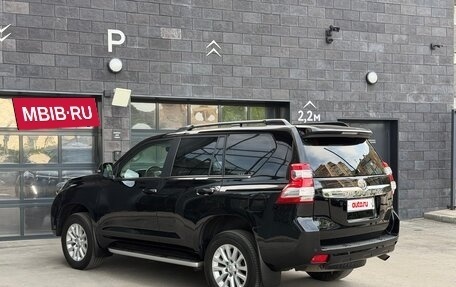 Toyota Land Cruiser Prado 150 рестайлинг 2, 2014 год, 3 680 000 рублей, 6 фотография