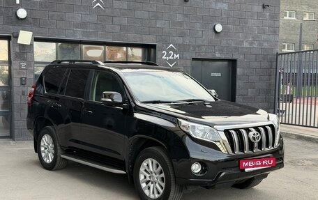 Toyota Land Cruiser Prado 150 рестайлинг 2, 2014 год, 3 680 000 рублей, 10 фотография