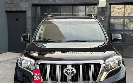 Toyota Land Cruiser Prado 150 рестайлинг 2, 2014 год, 3 680 000 рублей, 11 фотография