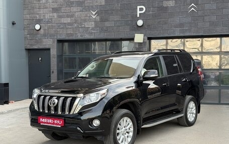Toyota Land Cruiser Prado 150 рестайлинг 2, 2014 год, 3 680 000 рублей, 2 фотография