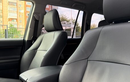 Toyota Land Cruiser Prado 150 рестайлинг 2, 2014 год, 3 680 000 рублей, 21 фотография