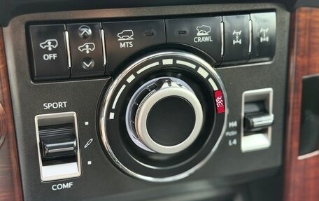 Toyota Land Cruiser Prado 150 рестайлинг 2, 2014 год, 3 680 000 рублей, 34 фотография