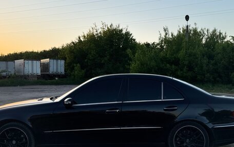 Mercedes-Benz E-Класс, 2004 год, 750 000 рублей, 12 фотография