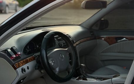Mercedes-Benz E-Класс, 2004 год, 750 000 рублей, 9 фотография