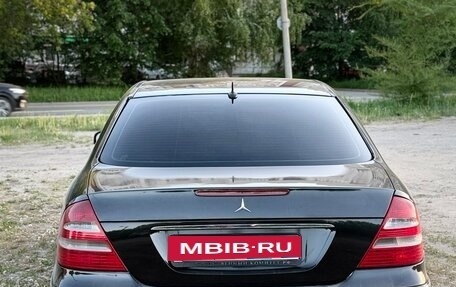 Mercedes-Benz E-Класс, 2004 год, 750 000 рублей, 11 фотография