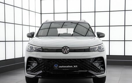 Volkswagen Tiguan II, 2026 год, 4 950 000 рублей, 2 фотография