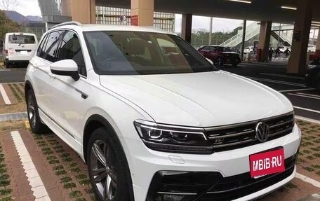 Volkswagen Tiguan II, 2018 год, 1 936 000 рублей, 1 фотография