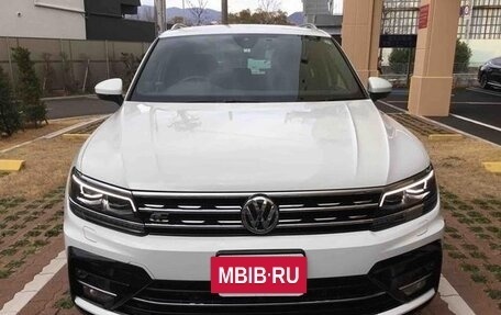 Volkswagen Tiguan II, 2018 год, 1 936 000 рублей, 11 фотография