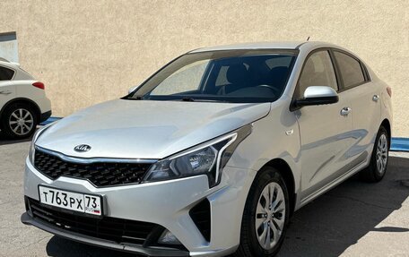 KIA Rio IV, 2021 год, 1 570 000 рублей, 1 фотография