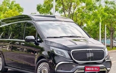 Mercedes-Benz V-Класс, 2025 год, 7 475 000 рублей, 1 фотография