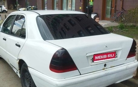Mercedes-Benz C-Класс, 2000 год, 250 000 рублей, 1 фотография