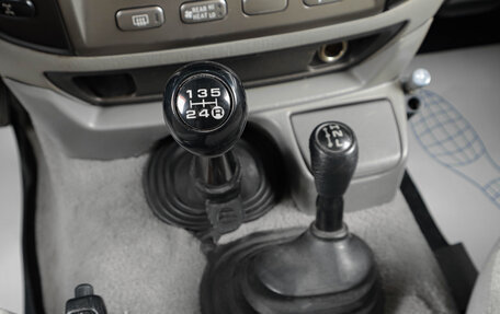 Toyota Land Cruiser 100 рестайлинг 2, 2007 год, 2 339 000 рублей, 16 фотография
