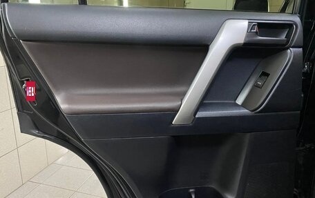 Toyota Land Cruiser Prado 150 рестайлинг 2, 2020 год, 5 970 000 рублей, 12 фотография