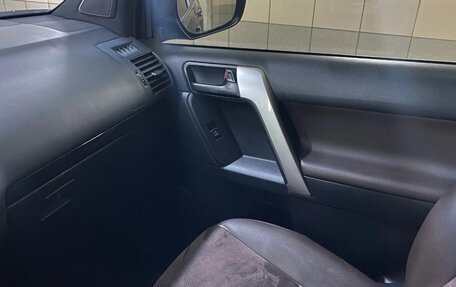 Toyota Land Cruiser Prado 150 рестайлинг 2, 2020 год, 5 970 000 рублей, 26 фотография