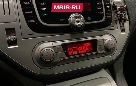 Ford Kuga III, 2011 год, 890 000 рублей, 13 фотография