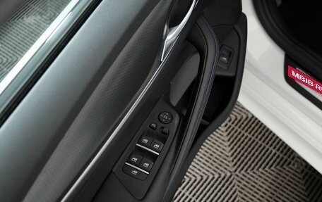 BMW 5 серия, 2020 год, 4 990 000 рублей, 19 фотография