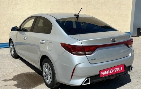 KIA Rio IV, 2021 год, 1 570 000 рублей, 3 фотография