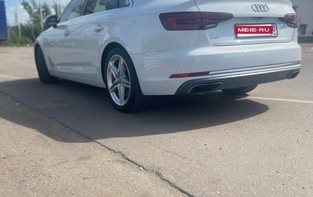 Audi A4, 2019 год, 2 220 000 рублей, 4 фотография