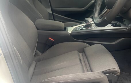 Audi A4, 2019 год, 2 220 000 рублей, 9 фотография