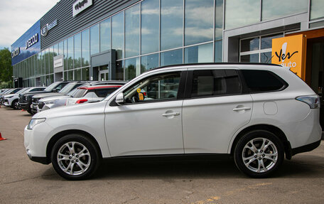 Mitsubishi Outlander III рестайлинг 3, 2013 год, 1 338 000 рублей, 11 фотография