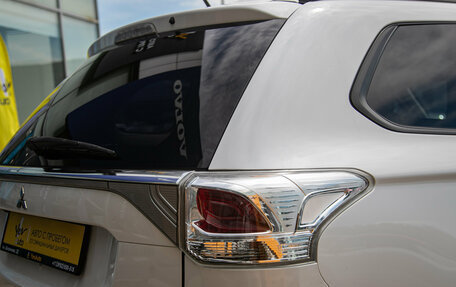 Mitsubishi Outlander III рестайлинг 3, 2013 год, 1 338 000 рублей, 8 фотография