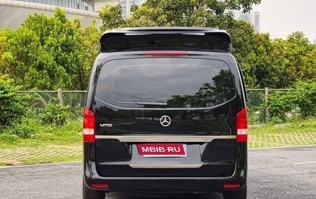 Mercedes-Benz V-Класс, 2025 год, 7 475 000 рублей, 3 фотография