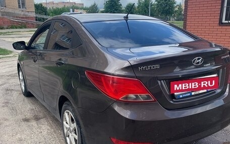 Hyundai Solaris II рестайлинг, 2015 год, 1 050 000 рублей, 5 фотография