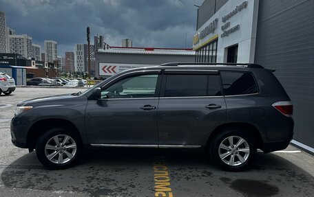 Toyota Highlander III, 2011 год, 2 150 000 рублей, 4 фотография