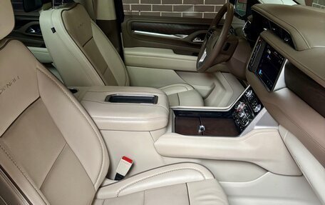 GMC Yukon IV, 2022 год, 10 900 000 рублей, 13 фотография
