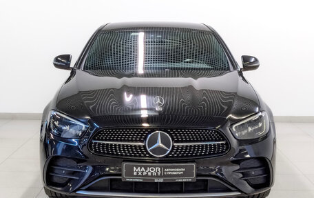 Mercedes-Benz E-Класс, 2021 год, 3 950 000 рублей, 2 фотография