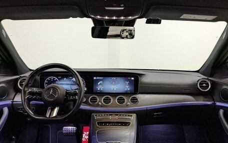 Mercedes-Benz E-Класс, 2021 год, 3 950 000 рублей, 14 фотография