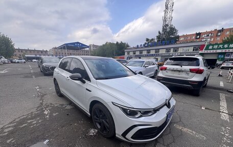Volkswagen Golf VIII, 2022 год, 1 880 000 рублей, 2 фотография