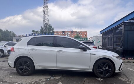Volkswagen Golf VIII, 2022 год, 1 880 000 рублей, 3 фотография