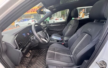 Volkswagen Golf VIII, 2022 год, 1 880 000 рублей, 6 фотография