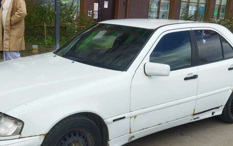 Mercedes-Benz C-Класс, 2000 год, 250 000 рублей, 2 фотография