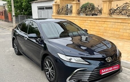Toyota Camry, 2018 год, 2 400 000 рублей, 20 фотография