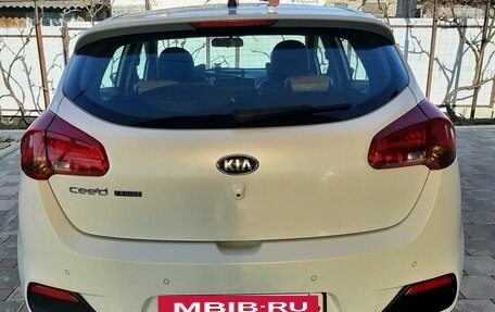 KIA cee'd III, 2014 год, 950 000 рублей, 2 фотография