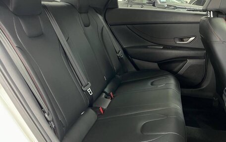 Hyundai Elantra, 2022 год, 1 861 000 рублей, 7 фотография
