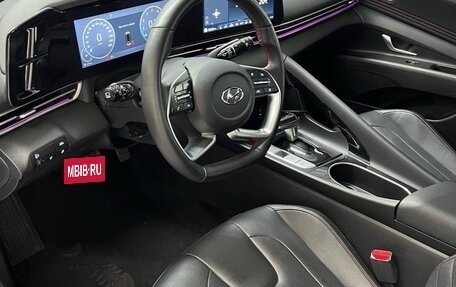 Hyundai Elantra, 2022 год, 1 861 000 рублей, 16 фотография
