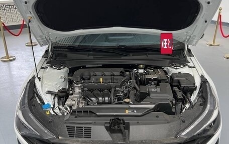 Hyundai Elantra, 2022 год, 1 861 000 рублей, 17 фотография