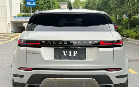 Land Rover Range Rover Evoque II, 2024 год, 4 899 000 рублей, 6 фотография
