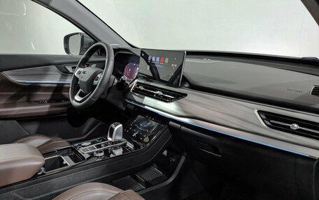 Chery Tiggo 8 Pro, 2022 год, 2 280 000 рублей, 13 фотография