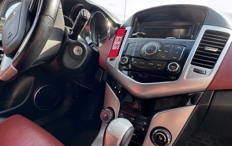 Chevrolet Cruze II, 2012 год, 800 000 рублей, 15 фотография