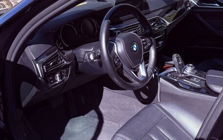 BMW 5 серия, 2018 год, 2 900 000 рублей, 15 фотография