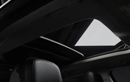 Volkswagen Tiguan II, 2023 год, 3 090 000 рублей, 16 фотография