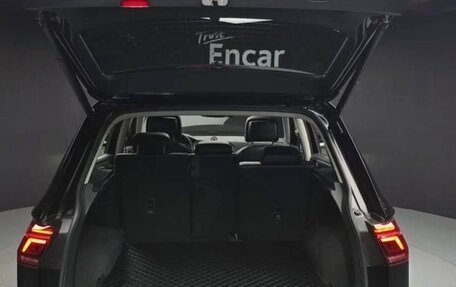 Volkswagen Tiguan II, 2023 год, 3 090 000 рублей, 17 фотография