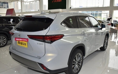 Toyota Highlander, 2026 год, 4 450 000 рублей, 6 фотография